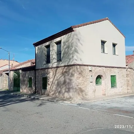 Holiday home - De Brevas A Higos Espirdo
