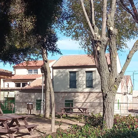 - De Brevas A Higos Holiday home Espirdo